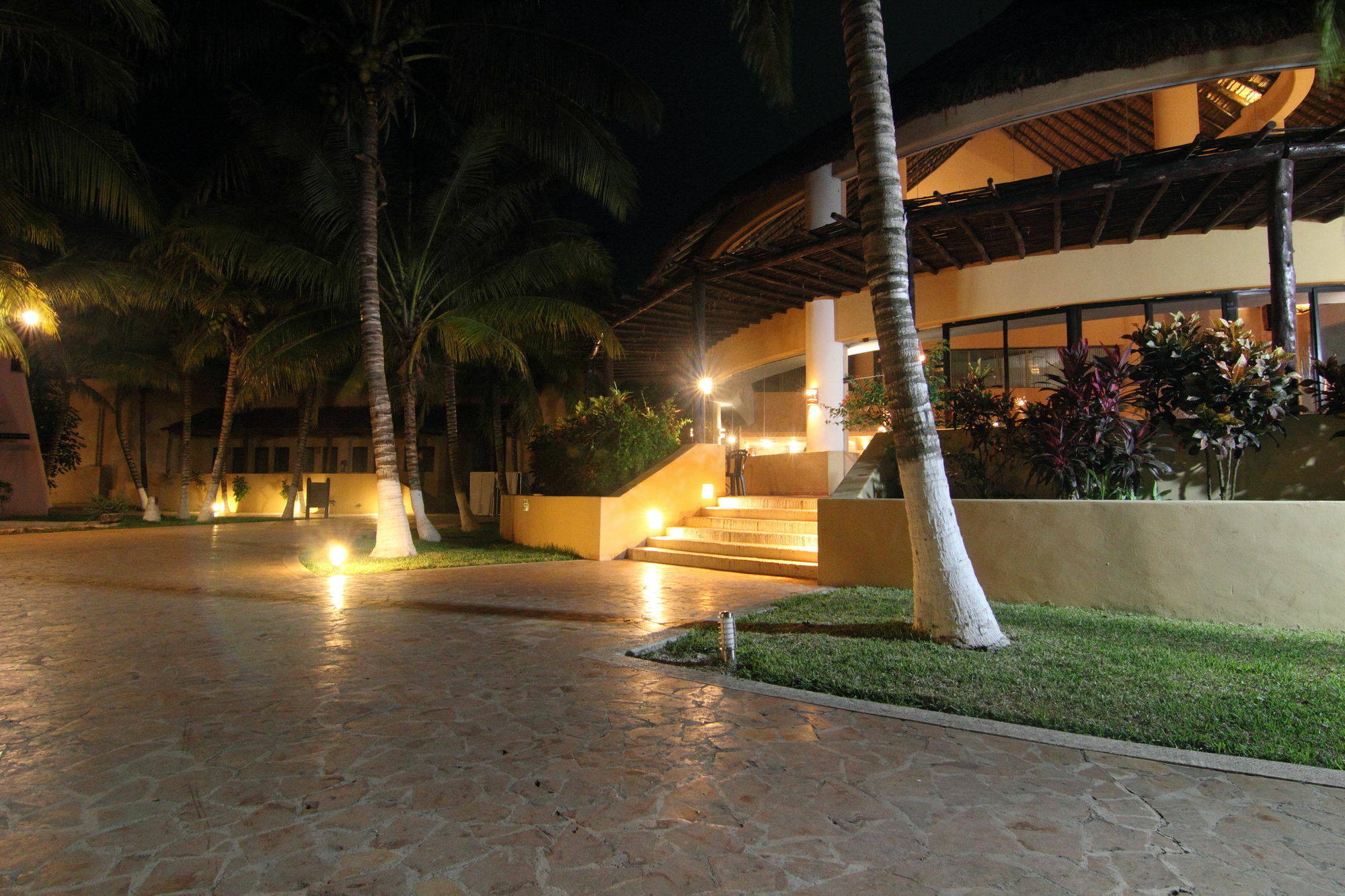 Reef Yucatan All Inclusive & Convention Center Merida Exterior photo